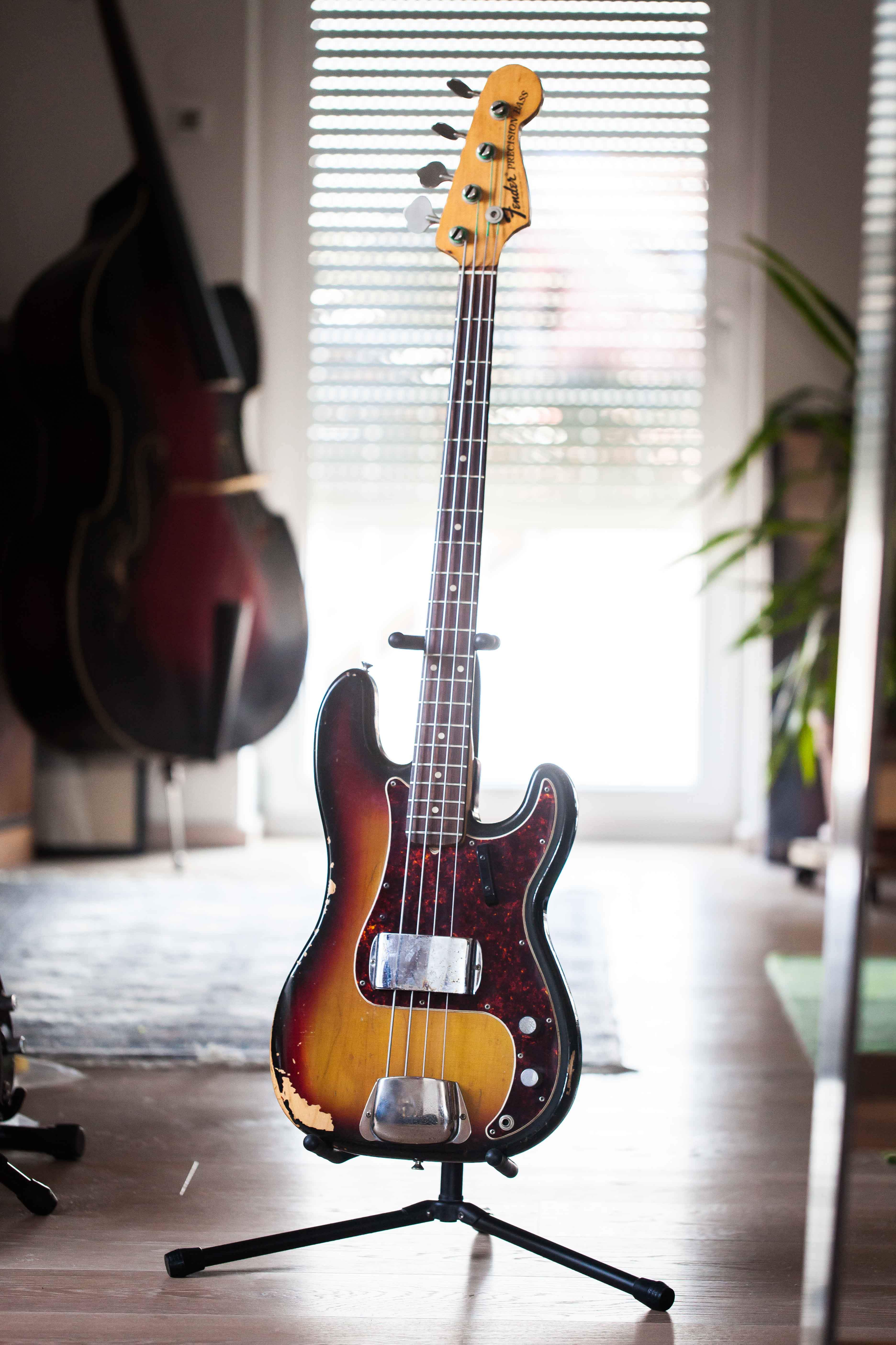 P-Bass-1.jpg
