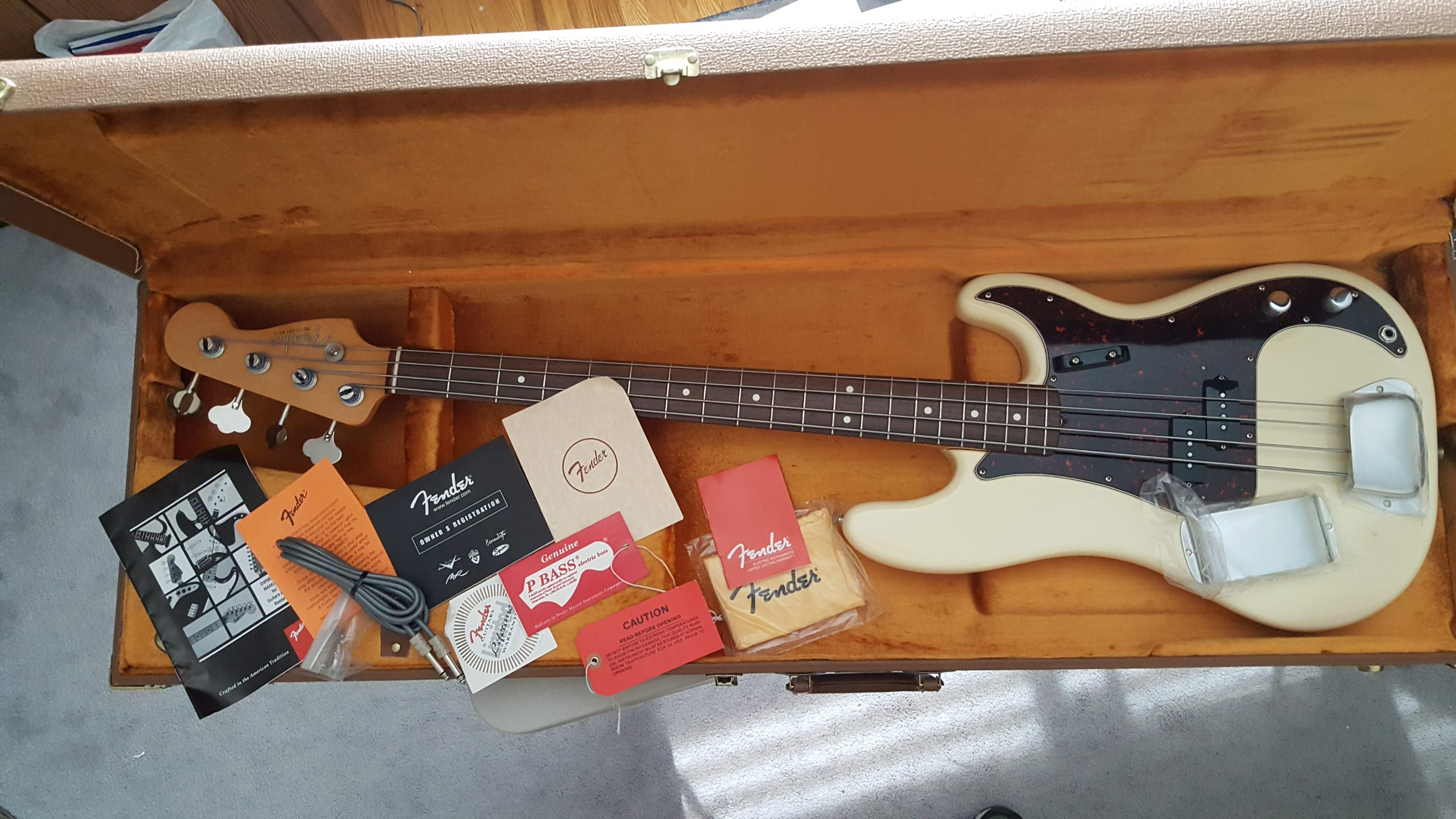 P-Bass.jpg