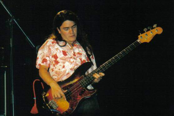 p-bass.jpg