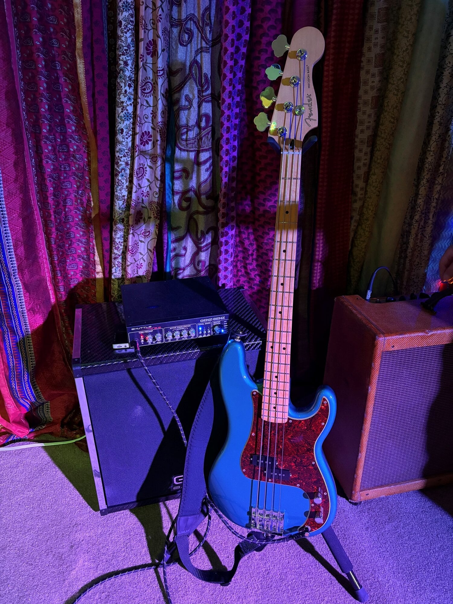 P-Bass.jpg