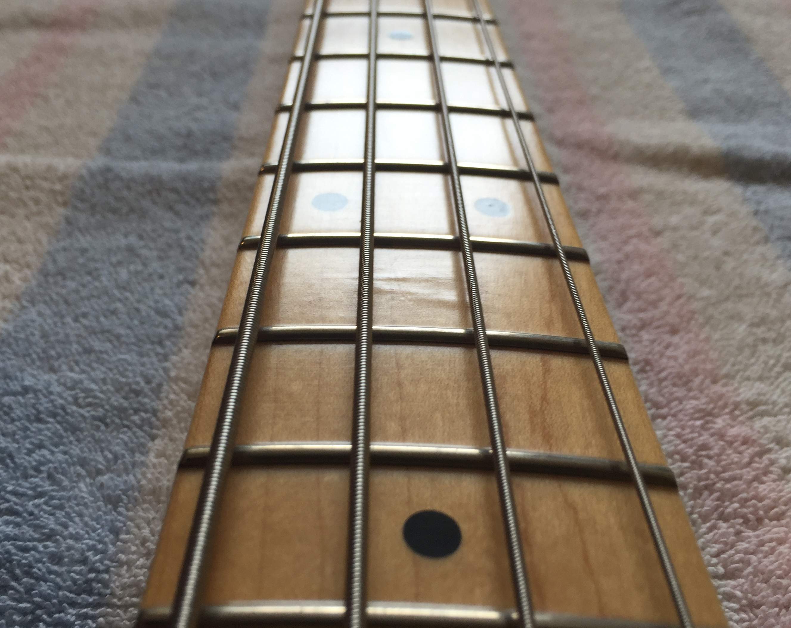 P Bass Neck.jpeg