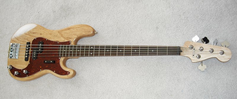 p-bass5%20007.jpg