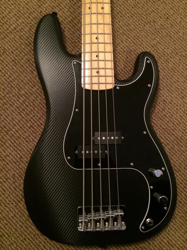 P-bassGrafitt02_zpse5df5fdc.jpg