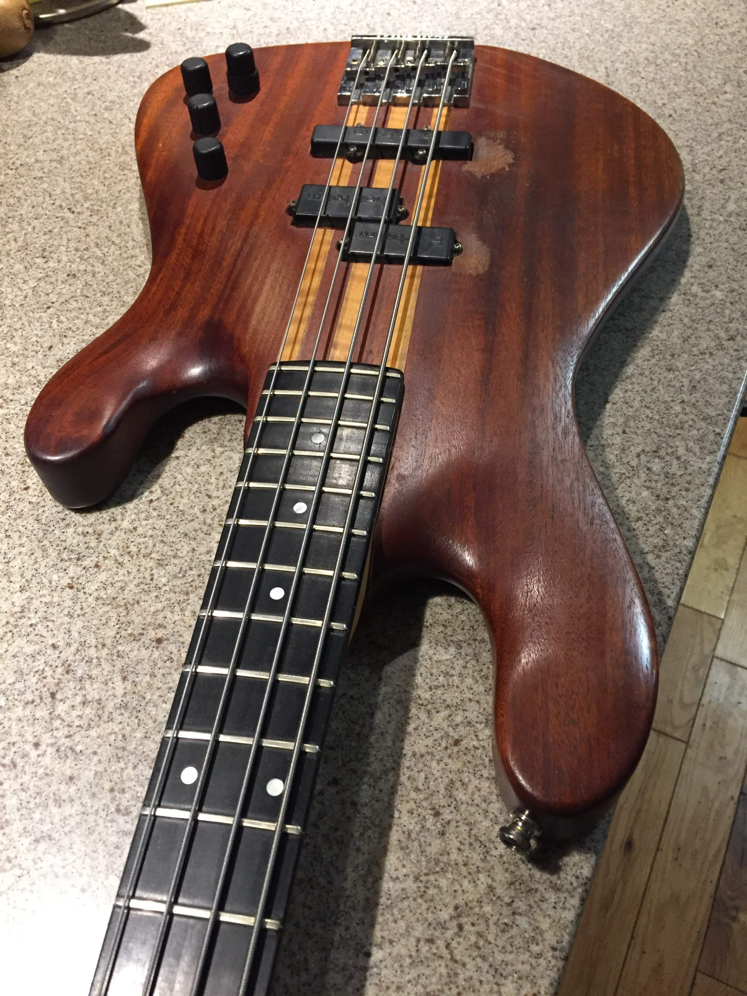 P-J_bass.JPG