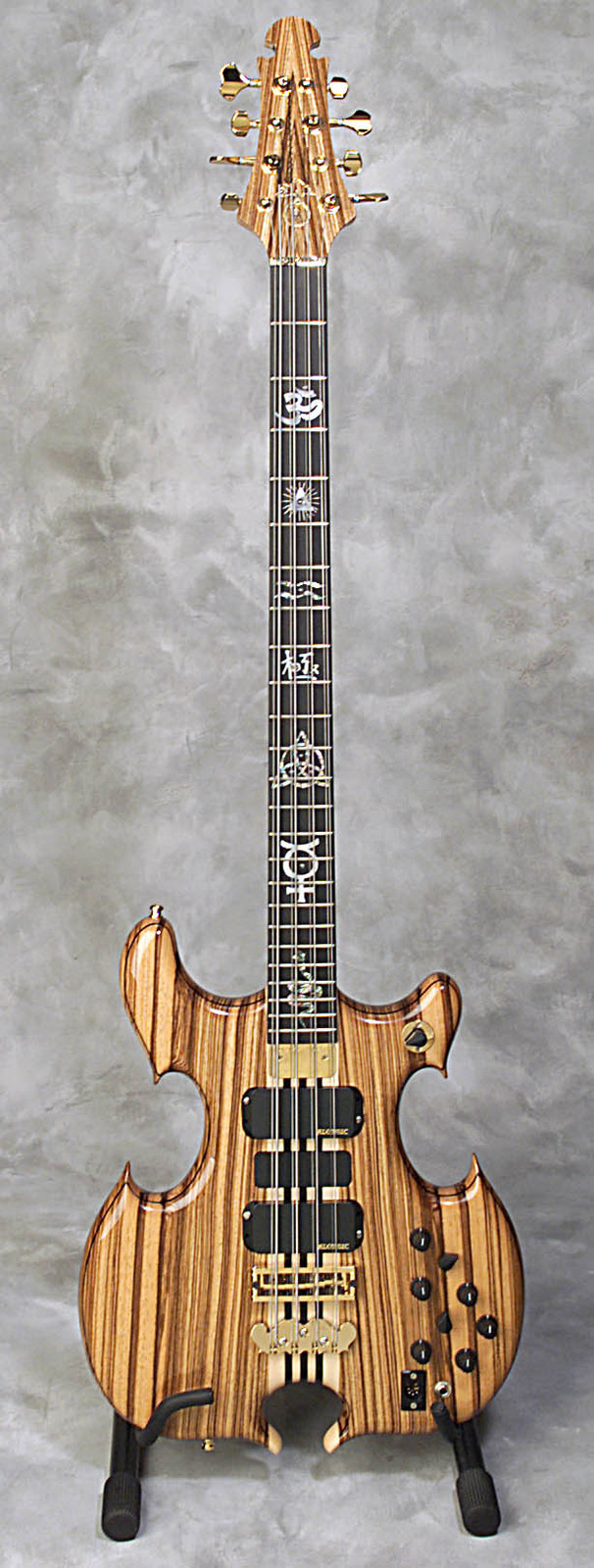 p8_frontview.jpg