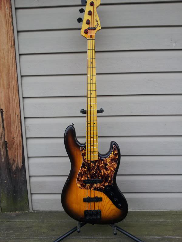 Partsbass.jpg