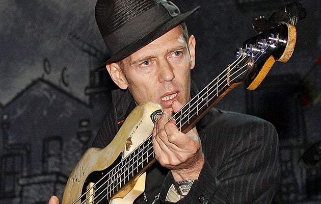 paul-simonon_strings.jpeg