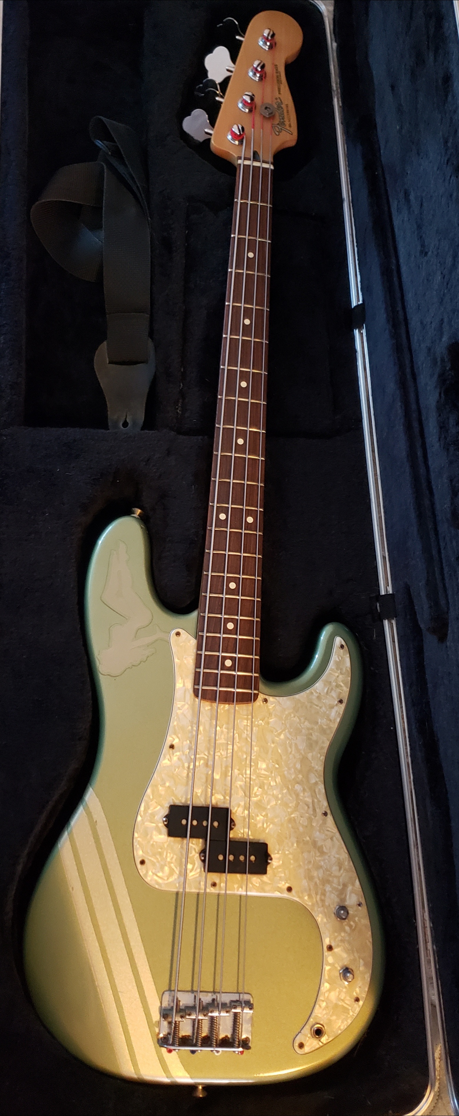 pbass (1).jpg