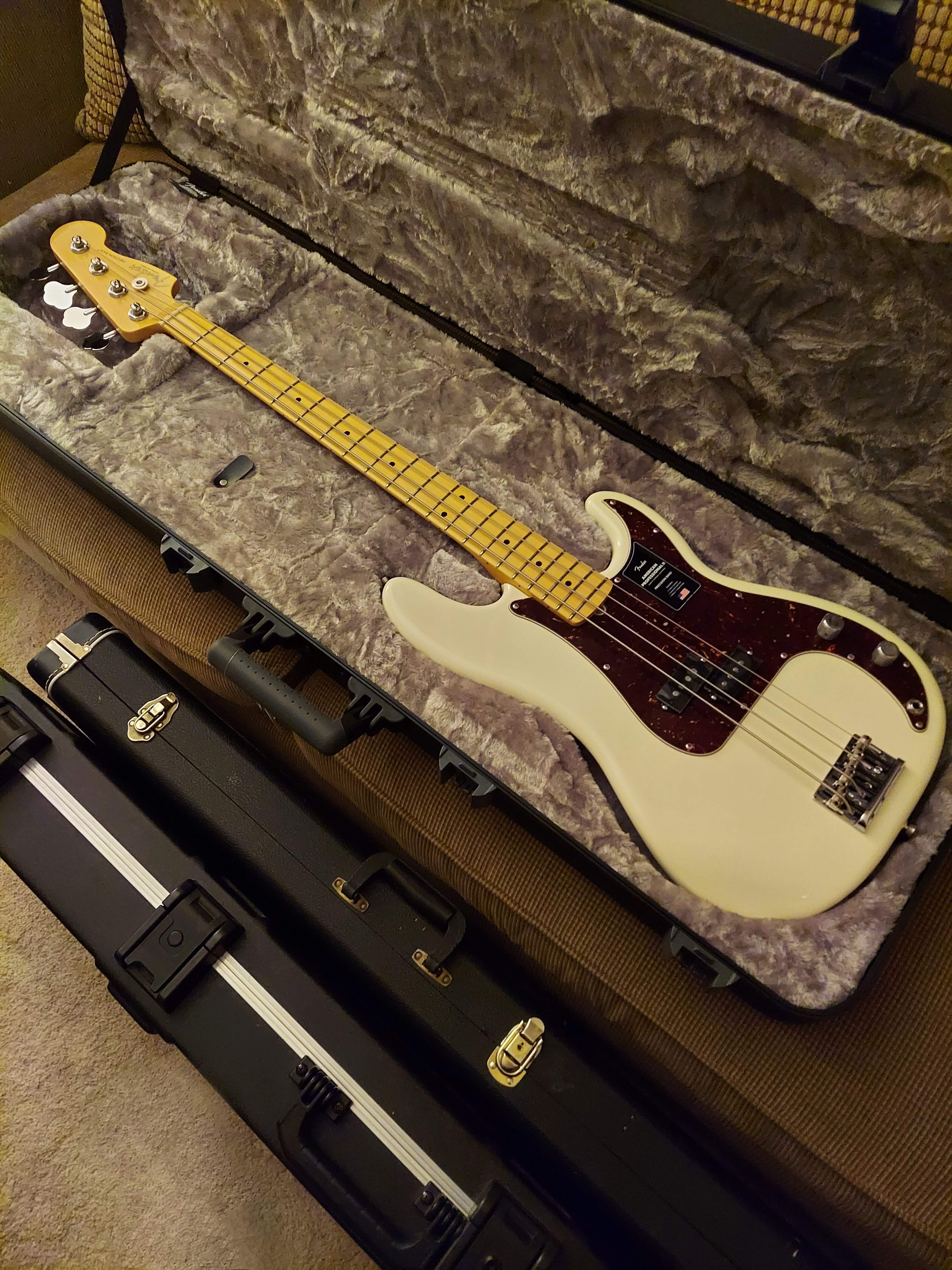 pbass.jpg