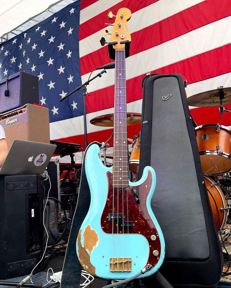 pbass.jpg