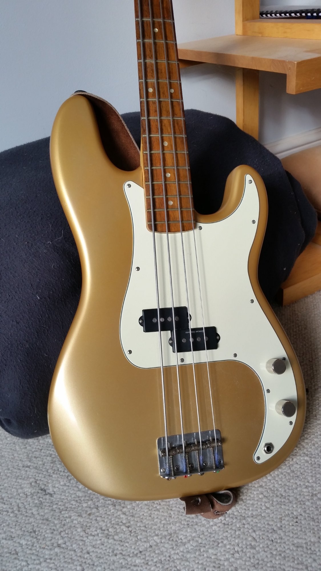 pbass.jpg