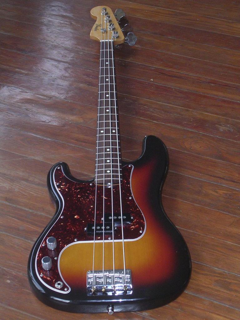 PBass02_zpsae6469d9.jpg