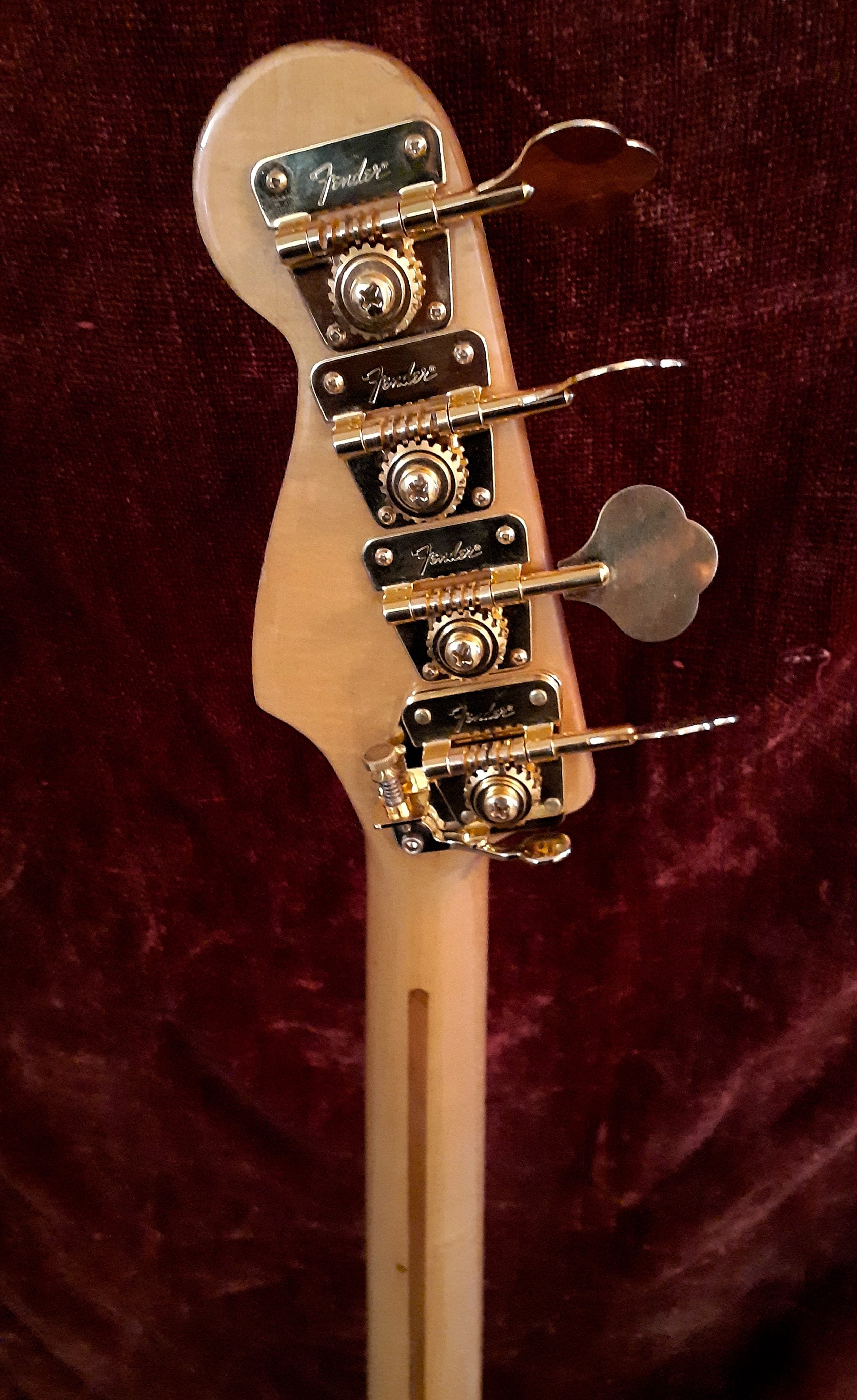 pbass7.jpg