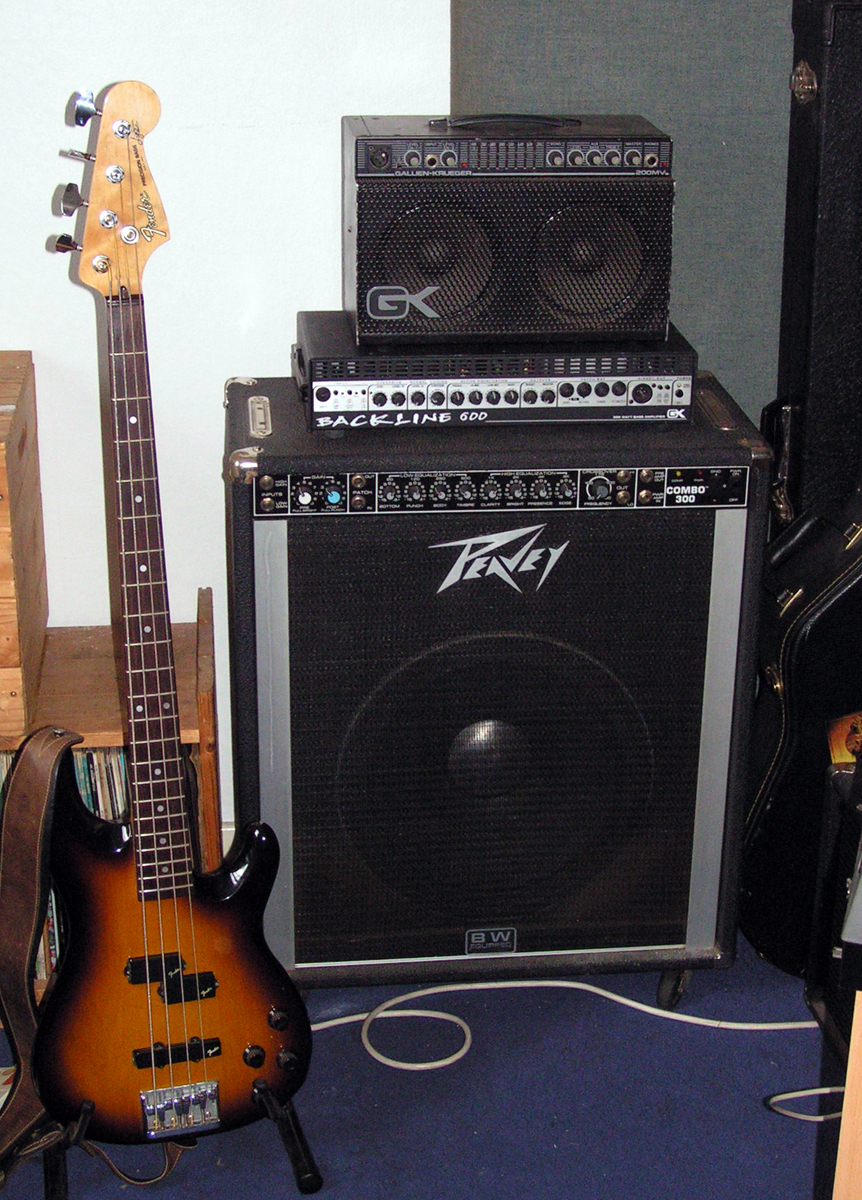 Peavey%20Combo%20300.jpg