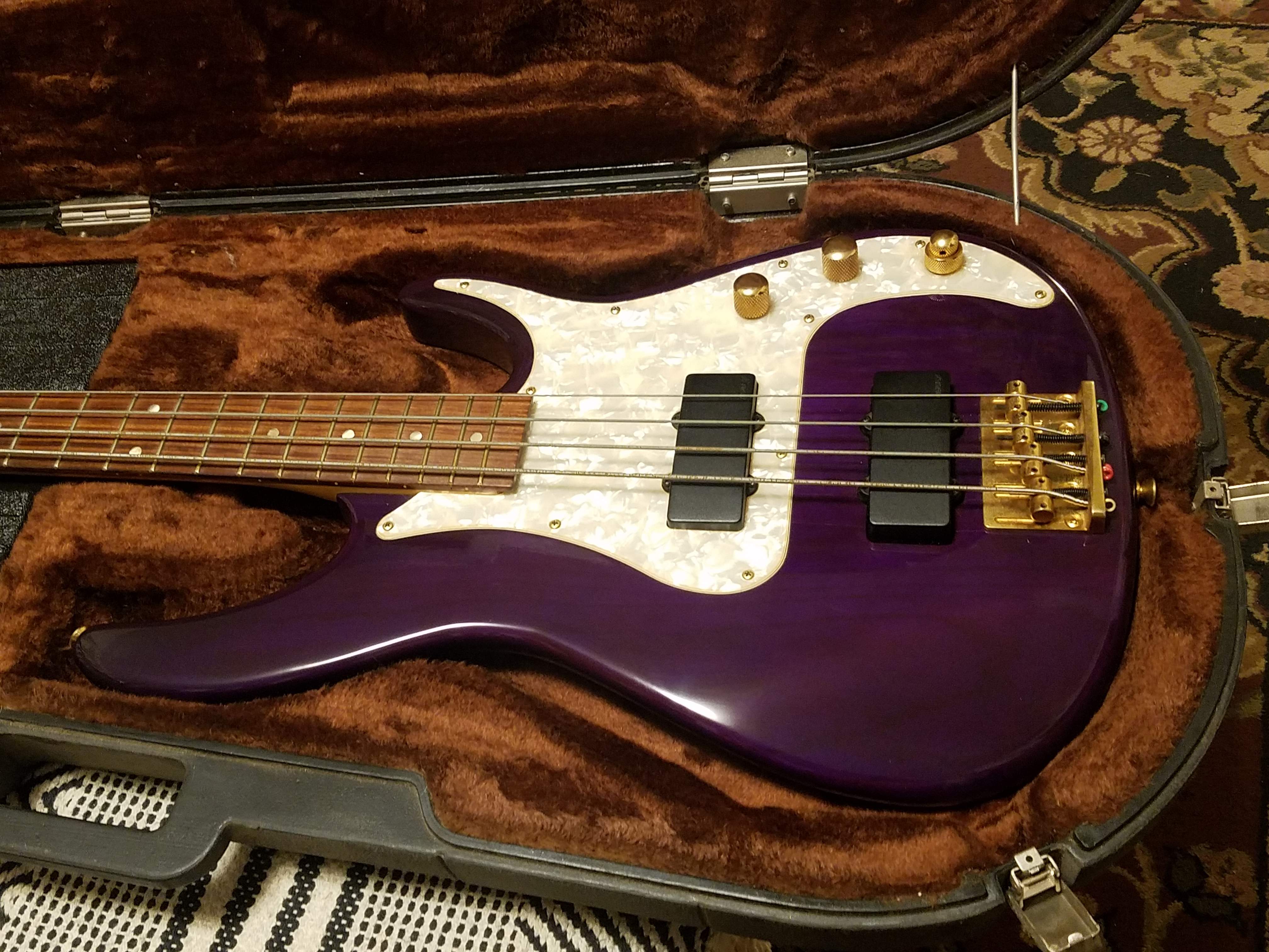 Peavey Axcelerator Plus Purple (1).jpg