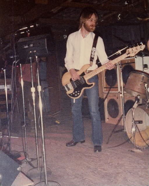 peaveybass.jpg