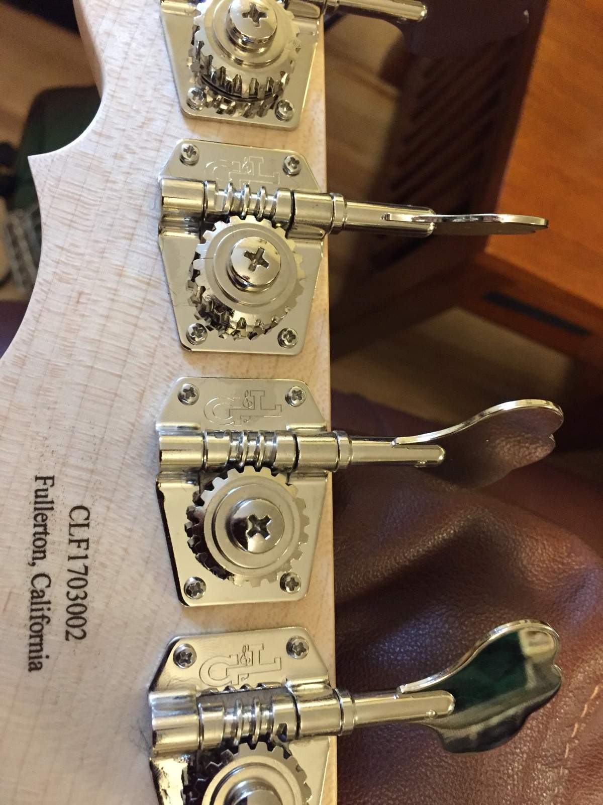 PeaveyCirrus6String - 2.jpg