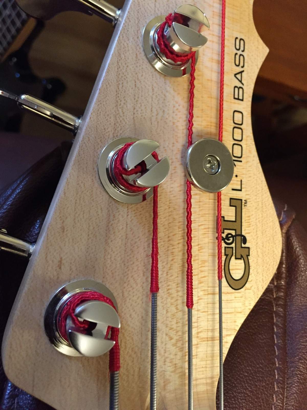 PeaveyCirrus6String - 4.jpg