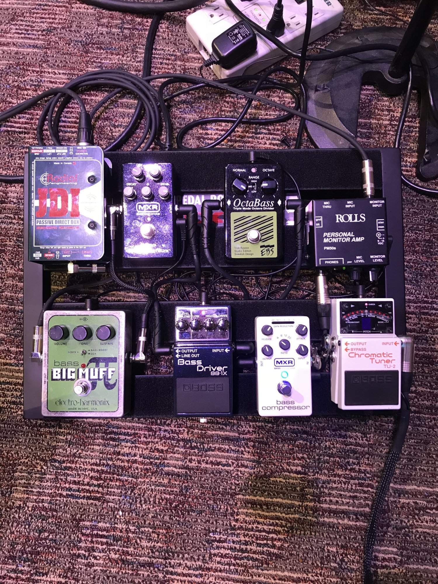pedal board.jpeg