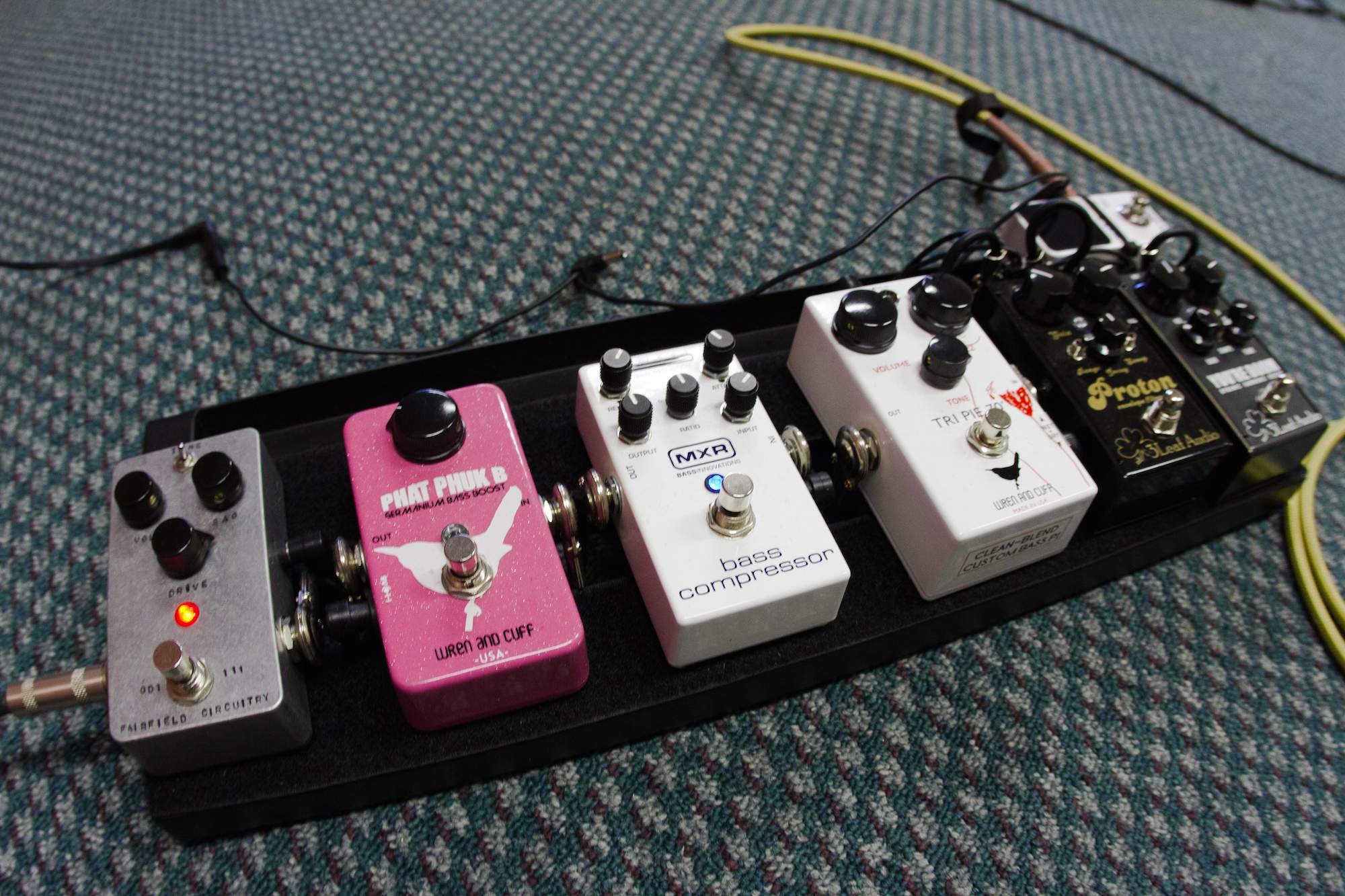 Pedal board.jpg