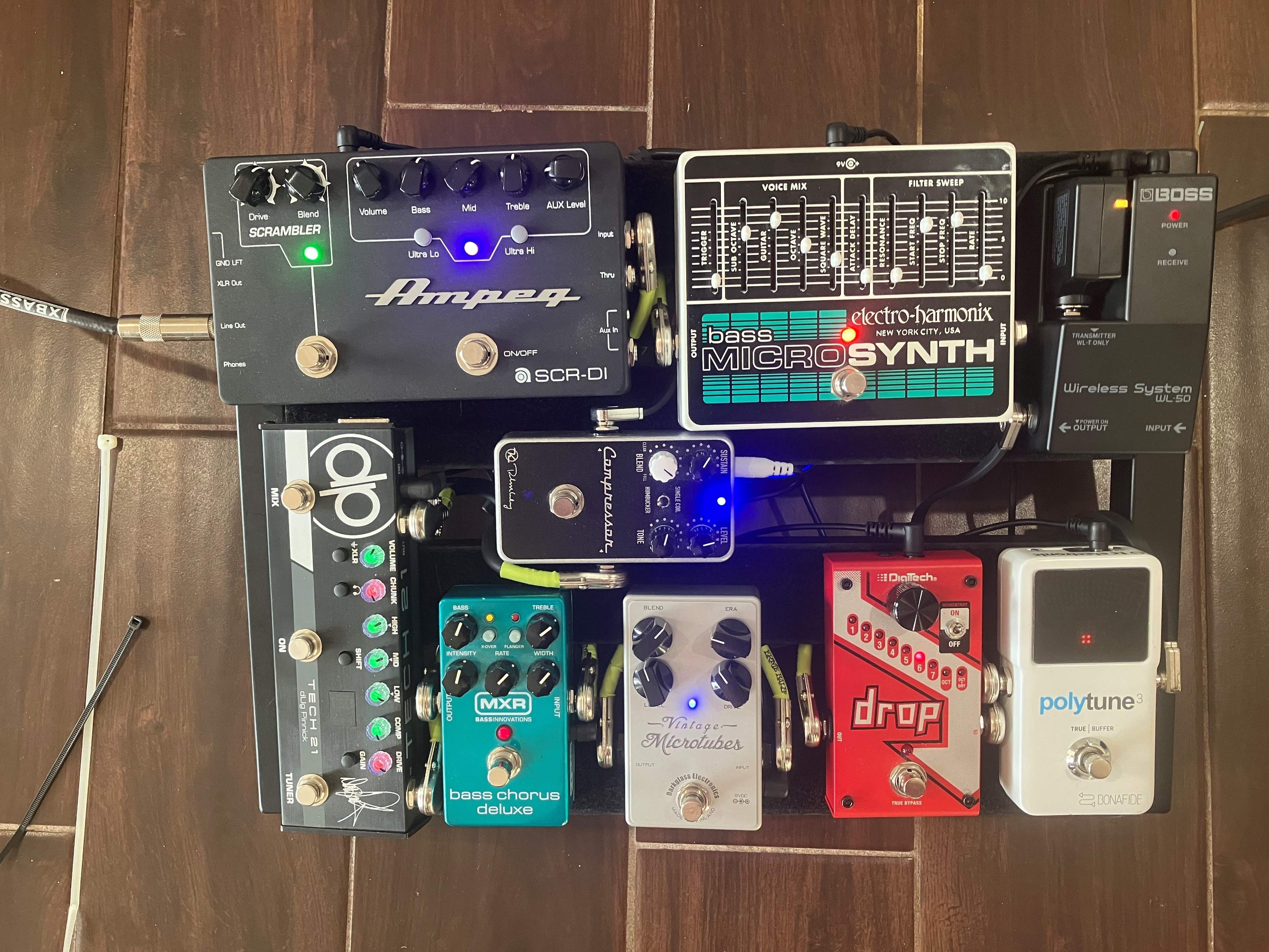 pedal board with wireless (3).jpg