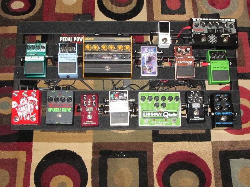Pedalboard 01122016.JPG