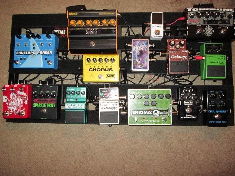 Pedalboard 01262016.JPG