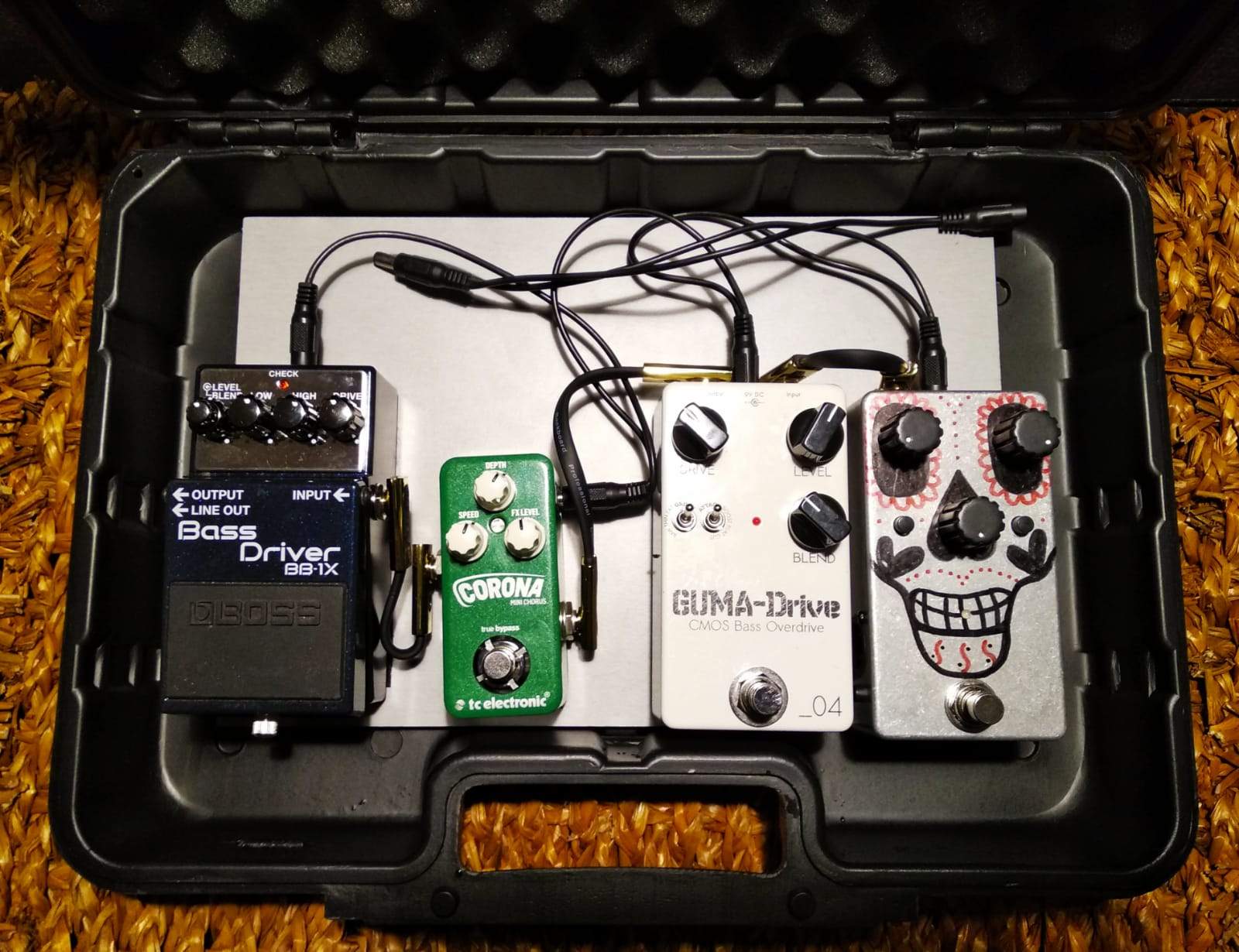 Pedalboard 2019.jpg