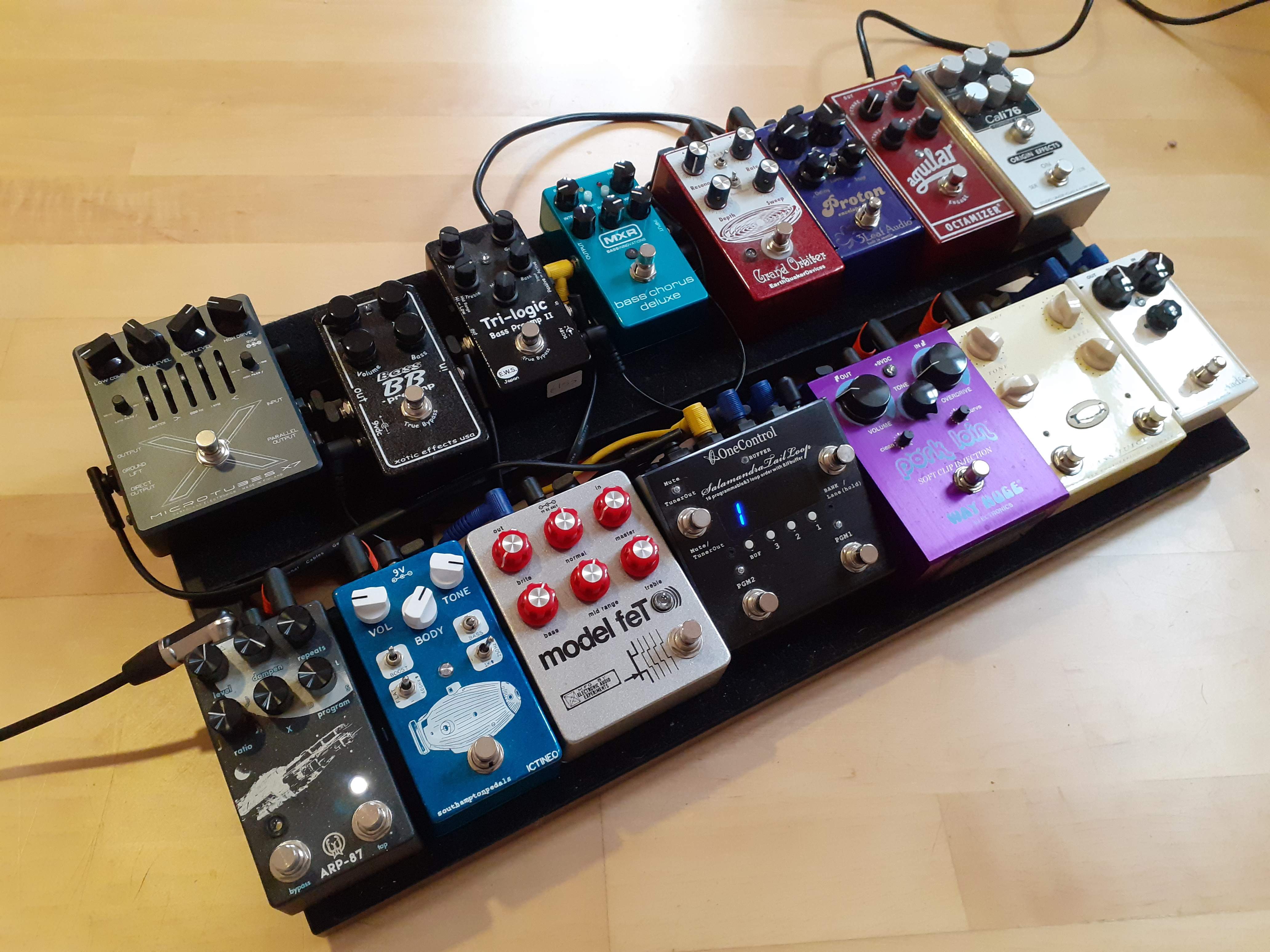 Pedalboard (2021-03.4).jpg