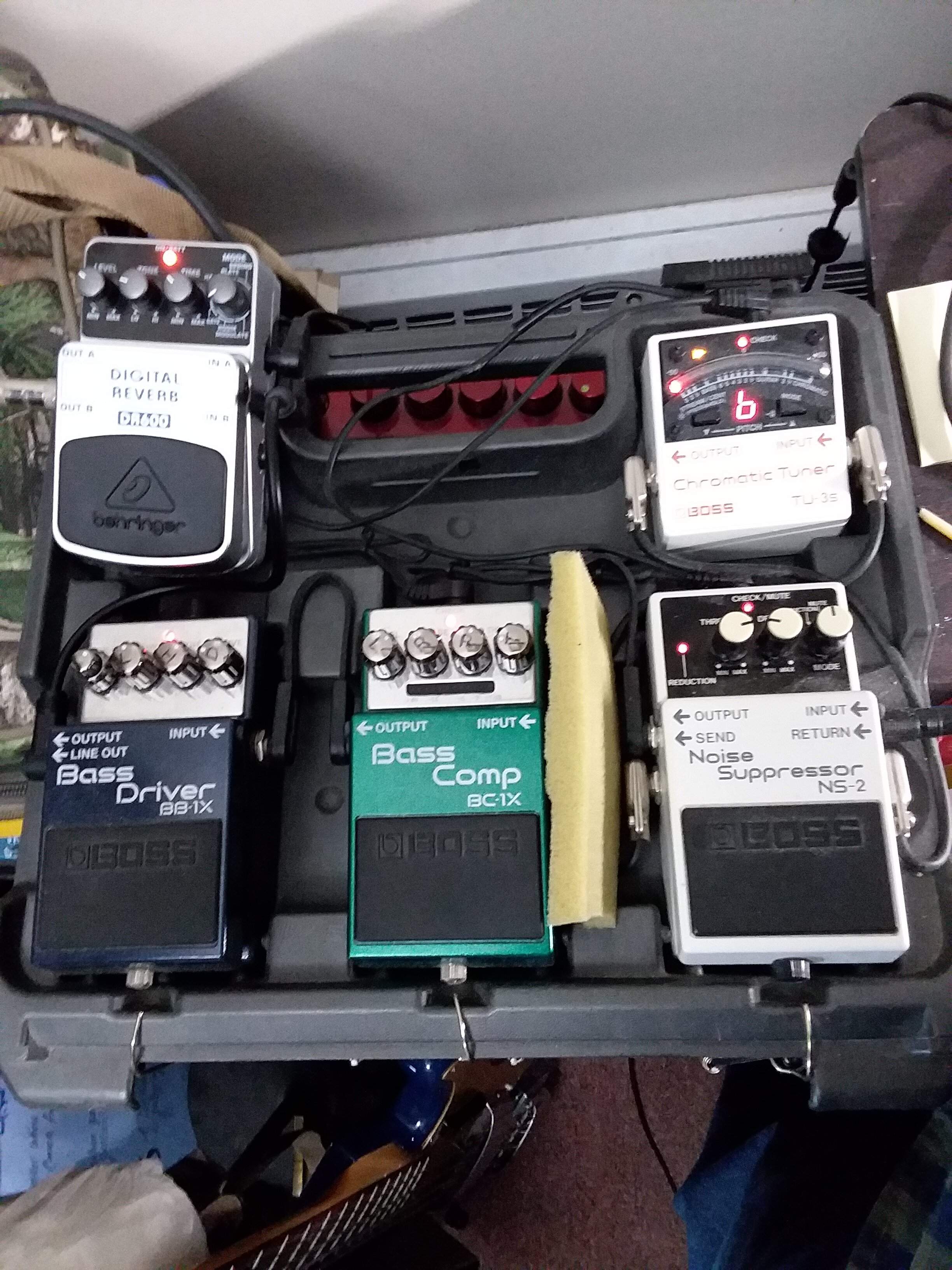 Pedalboard.jpg
