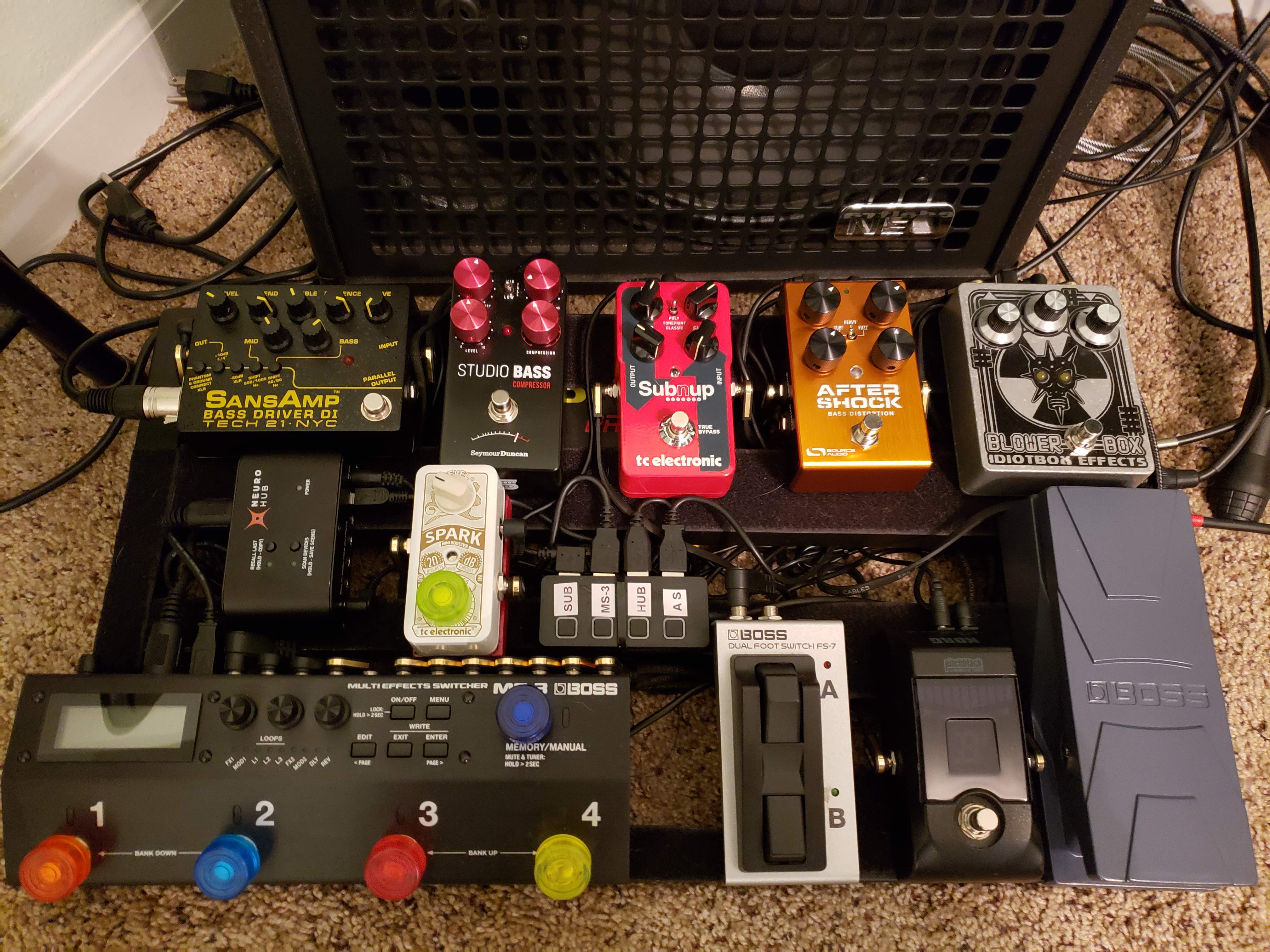 Pedalboard.jpg