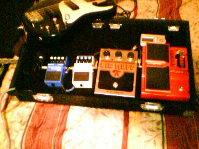 pedalboard001.jpg