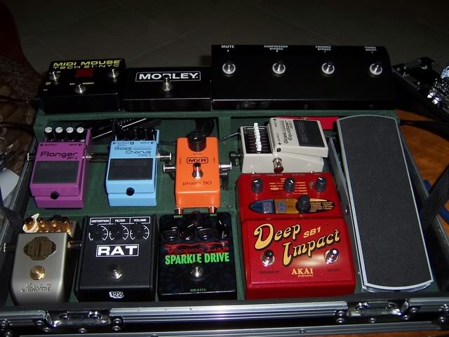 pedalboard002.jpg