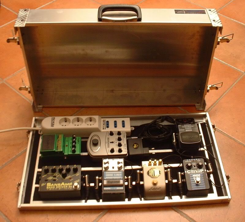 pedalboard1.jpg