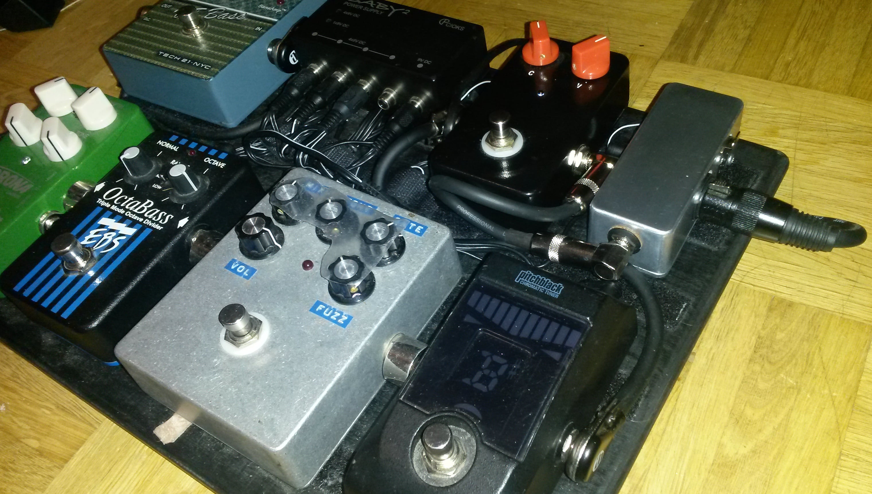 pedalboard2.jpg