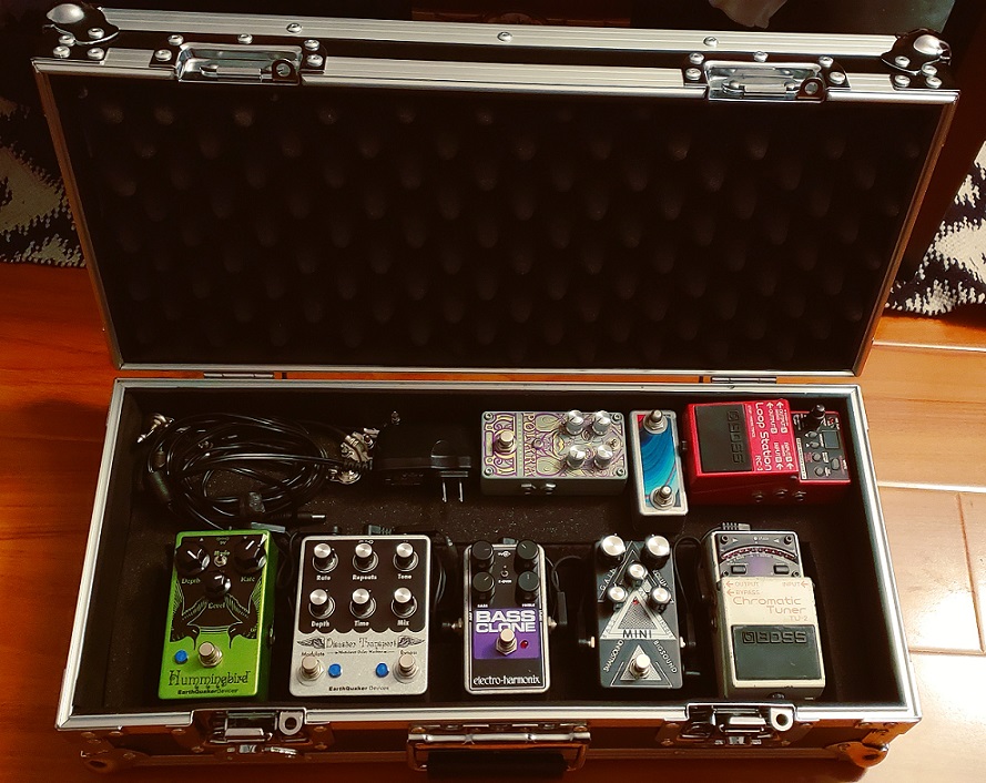 Pedalboard2019small.jpg