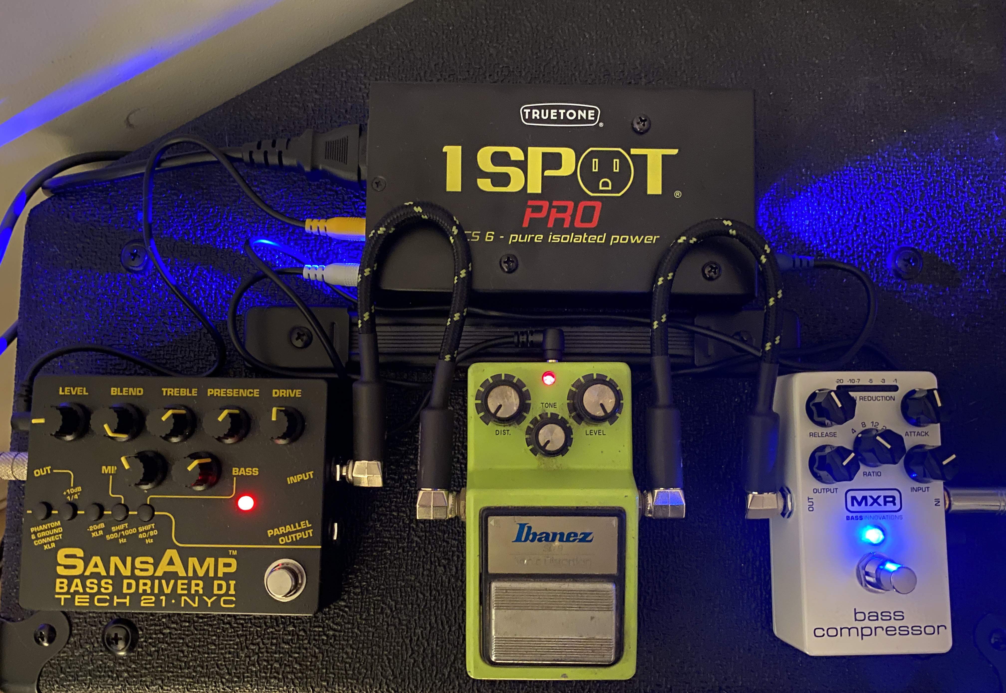Pedals.JPG