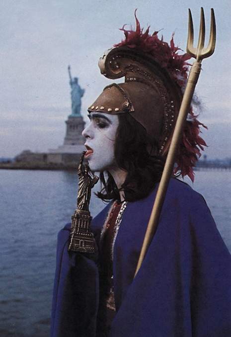 PeterGabrielasBritannia1974themoonlitknightslasjdf_465_678_int.jpeg