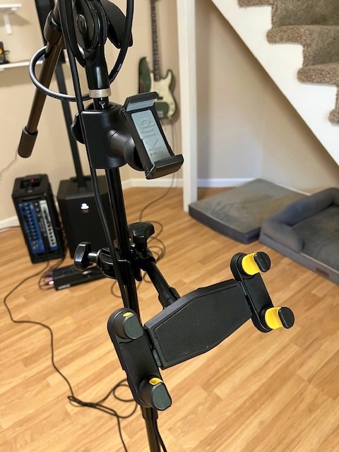 Phone and tablet holders - empty.jpg