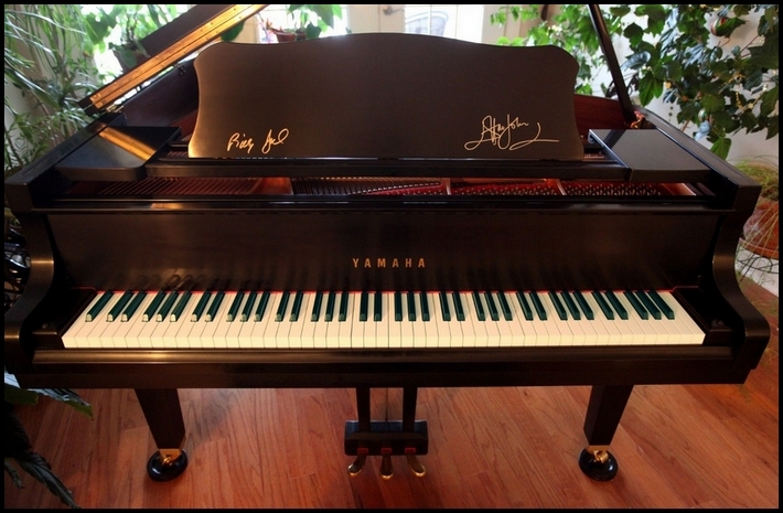 piano2_zpsbxd0pert.jpg