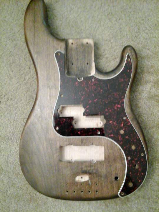 Pickguard-mismatch.jpg
