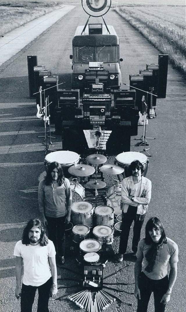 Pink Floyd Mobile 1969.jpg