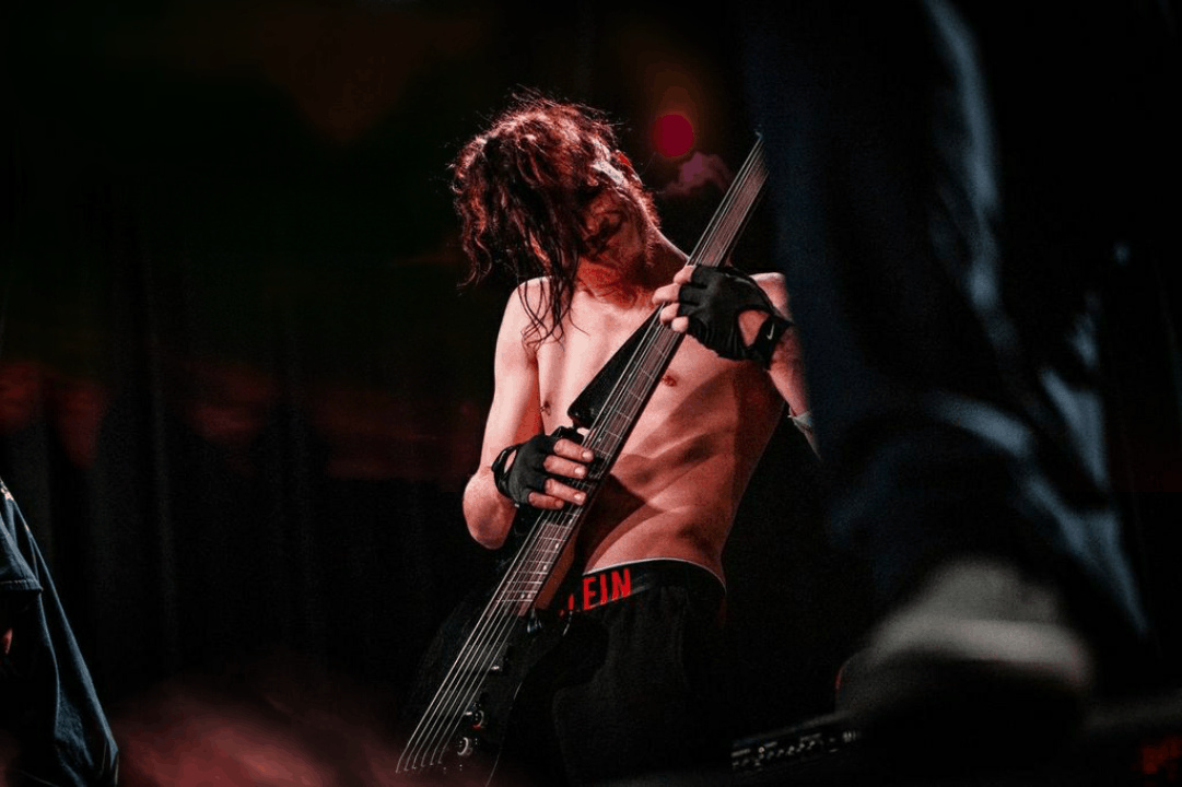 Pixaloop_19_01_2022_13_22_53_1000000.gif