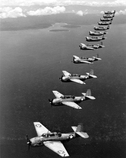 planes%2Bflying%2Bin%2Bformation.jpg