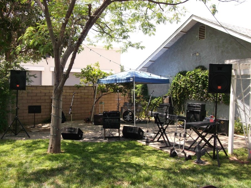 Potluck-Jam-052514-1004.jpg