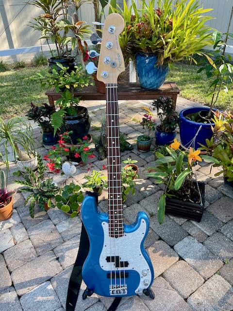 Precision Bass Guitars 20211231 - 4.jpeg