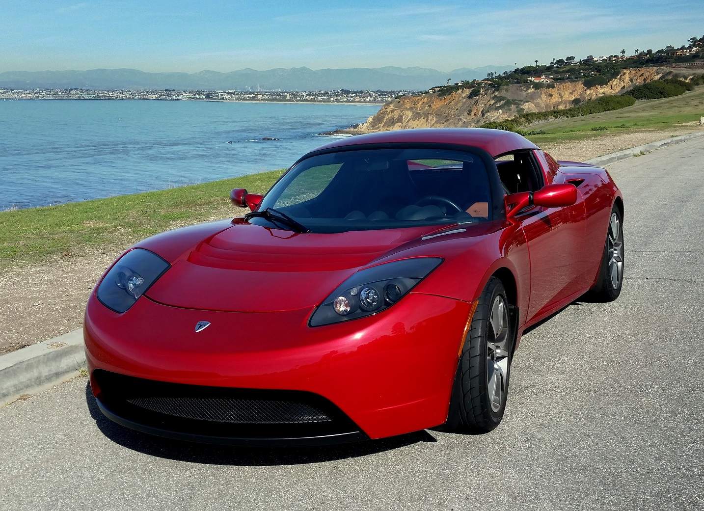 PV Tesla Roadster..jpg