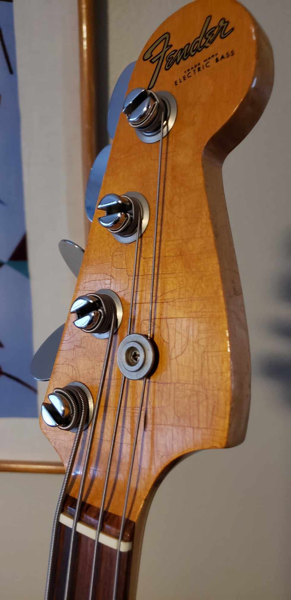 Pyramid strings on.jpg