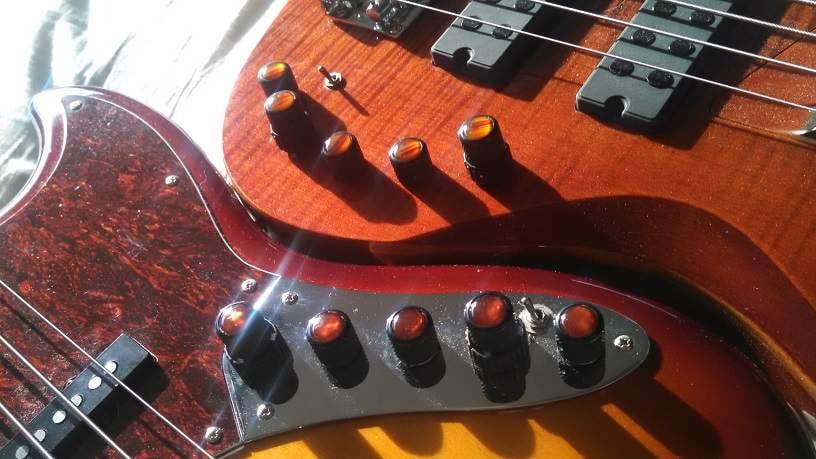 QPart Knob closeups 002.jpg
