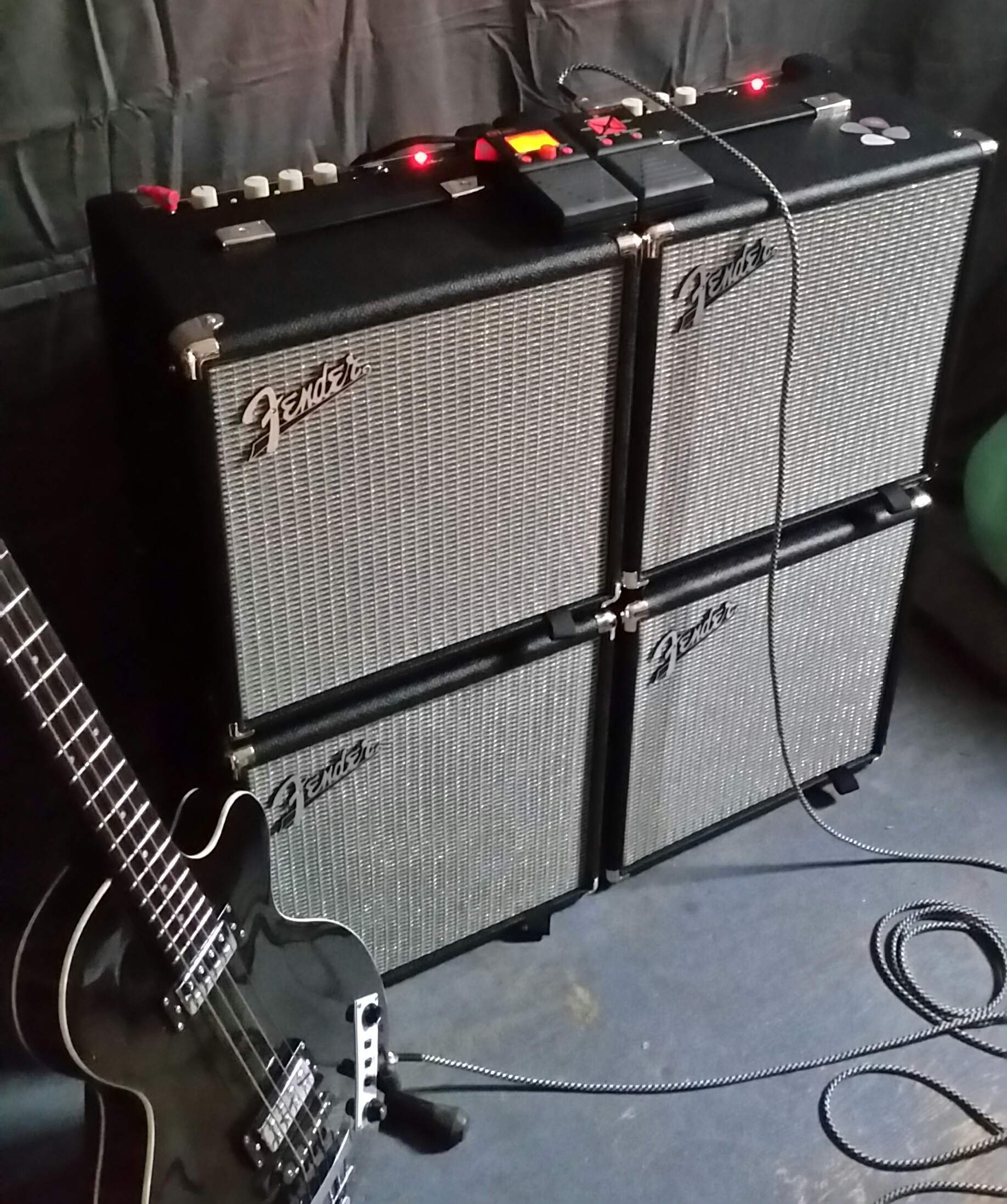R25x4.jpg